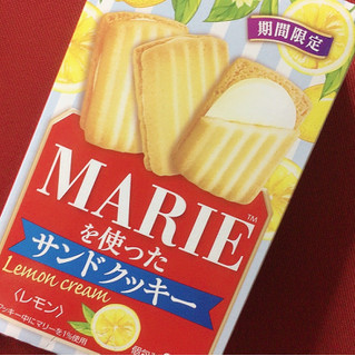 「森永製菓 マリーを使ったサンドクッキー レモン 箱8個」のクチコミ画像 by まえ子んさん