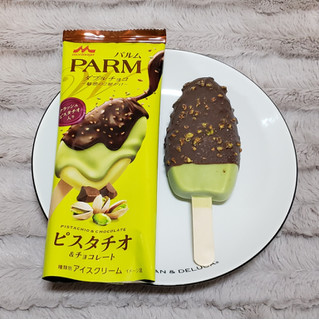 「森永 PARM ダブルチョコ ピスタチオ＆チョコレート 袋80ml」のクチコミ画像 by みにぃ321321さん