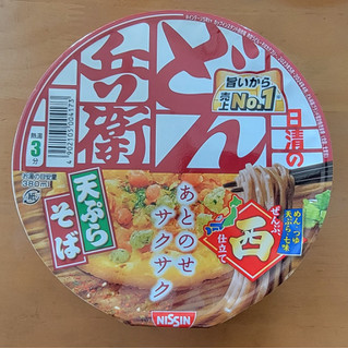 「日清食品 日清のどん兵衛 天ぷらそば 西 カップ100g」のクチコミ画像 by ニャンタさん