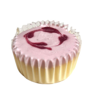 「セブン-イレブン とろ生チーズケーキ いちご」のクチコミ画像 by む チ ャさん