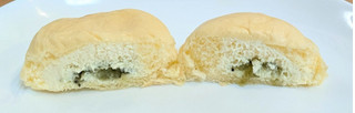「八天堂ファーム 果実なくりーむパン ほらどキウイ 1個」のクチコミ画像 by はるなつひさん