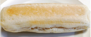 「ローソン 濃厚チーズ！4種チーズのシャウエッセンを包んだロール チーズソース」のクチコミ画像 by レビュアーさん