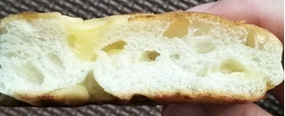 「Pasco チーズとオニオンのフォカッチャ 袋5個」のクチコミ画像 by シロですさん