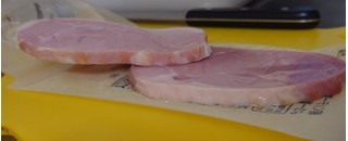 「沖縄ホーメル 沖縄県産豚肉で作ったももハムステーキ 145g」のクチコミ画像 by ももたろこさん