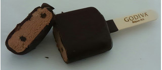 「ゴディバ チョコレートアイスバー ドゥブルショコラオンプラス 箱80ml」のクチコミ画像 by みにぃ321321さん