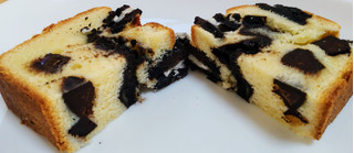 「スターバックス クッキーとチョコレートのパウンドケーキ」のクチコミ画像 by はるなつひさん