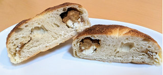 「AZU BAGEL 自家製ピーナッツバター＆クリームチーズ」のクチコミ画像 by はるなつひさん