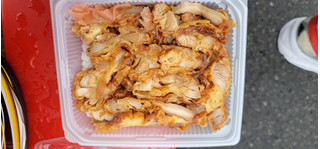 「セブン-イレブン 甘辛だれで食べる鶏めし」のクチコミ画像 by タケダさん