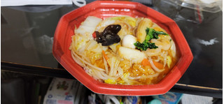 「デイリーヤマザキ 海鮮だしの旨み！中華丼」のクチコミ画像 by タケダさん