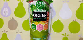 「日本ルナ 乳酸菌DAY スムージー グリーン カップ180g」のクチコミ画像 by ハヤぱんださん