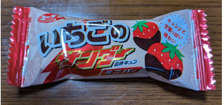 「有楽製菓 いちごのサンダー 袋1本」のクチコミ画像 by ちょこコーヒーさん