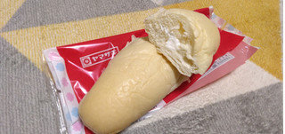 「ヤマザキ ミルキーコッペパン ミルキーホイップ＆ミルキークリーム 袋1個」のクチコミ画像 by やっぺさん
