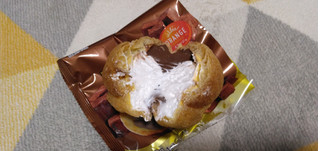 「オランジェ ひかえめに言ってクリーム多めのシュークリーム 生チョコ 袋1個」のクチコミ画像 by やっぺさん