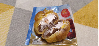 「オランジェ ひかえめに言ってクリーム多めのシュークリーム ひんやり生チョコ 袋1個」のクチコミ画像 by やっぺさん