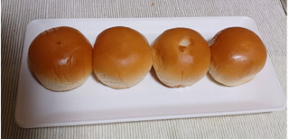 「ヤマザキ 薄皮 ポテトサラダパン 袋4個」のクチコミ画像 by 冬生まれ暑がりさん