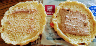 「ローソン NL ブランのチョコクリームメロンパン」のクチコミ画像 by みさきあやさん