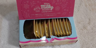 「不二家 ホワイトミルキーチョコレート とろけるミルキー 箱60g」のクチコミ画像 by デイジさん