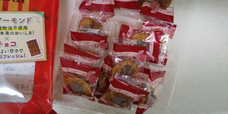 「三幸製菓 チョコアーモンド 袋15枚」のクチコミ画像 by レビュアーさん