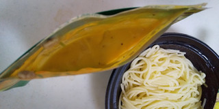「SSK レンジでおいしい薫るパスタソース チーズと黒こしょう薫るカルボナーラ 袋120g」のクチコミ画像 by レビュアーさん