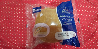 「Pasco Bread Selection ふんわりパンケーキいちご＆ホイップ 袋2個」のクチコミ画像 by デイジさん