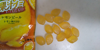 「明治 果汁グミ もっとくだもの レモンピール 袋47g」のクチコミ画像 by レビュアーさん