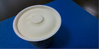 「セブンプレミアムゴールド 金のミルクアイス カップ130ml」のクチコミ画像 by みほなさん