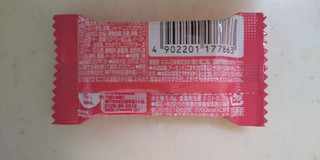 「ネスレ キットカット オトナの甘さ こだわりのラズベリー 袋1枚」のクチコミ画像 by レビュアーさん