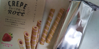 「旺旺・ジャパン クレープロール いちご味 箱10本」のクチコミ画像 by レビュアーさん