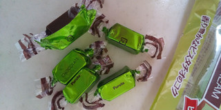 「フルタ 生クリームチョコレート ピスタチオ 袋46g」のクチコミ画像 by レビュアーさん
