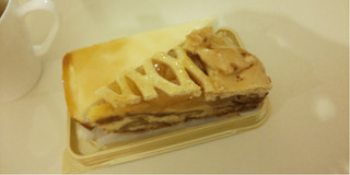 「ローソン Uchi Cafe’ アップルパイ＆りんごのシブースト」のクチコミ画像 by taaさん