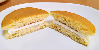 「シャトレーゼ フランス産クリームチーズパンケーキ」のクチコミ画像 by はるなつひさん
