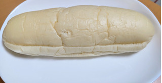 「ヤマザキ ミルキーコッペパン ミルキーホイップ＆ミルキークリーム 袋1個」のクチコミ画像 by はるなつひさん