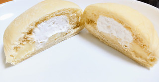 「ファミリーマート ファミマルBakery たっぷりミルククリームパン」のクチコミ画像 by はるなつひさん