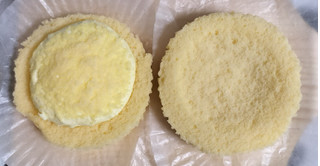 「ヤマザキ 北海道チーズ蒸しケーキサンド レモンチーズクリーム入り」のクチコミ画像 by ゆるりむさん
