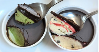「ハーゲンダッツ ミニカップ SPOON CRUSH あふれるベリー クッキー＆クリーム カップ82ml」のクチコミ画像 by はるなつひさん