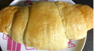 「ヤマザキ おいしい菓子パン メロンクロワッサン 袋1個」のクチコミ画像 by きゃちゃんさん