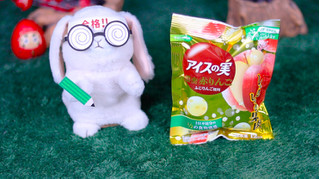 「江崎グリコ アイスの実 濃密赤りんご 袋84ml」のクチコミ画像 by うさたん ちゃんねるさん