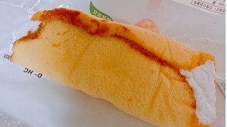 「ヤマザキ ごろっと白桃ケーキ 袋1個」のクチコミ画像 by ぺりちゃんさん