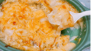 「ヤヨイ食品 デリ・グランデ 7種のチーズのグラタン トレー200g」のクチコミ画像 by ぺりちゃんさん