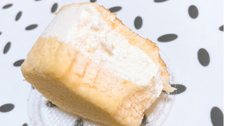 「ヤマザキ 北海道チーズムシケーキのチーズクリームサンド 1」のクチコミ画像 by ぺりちゃんさん