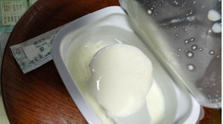 「メイトー おいしいヨーグルト脂肪0 カップ450g」のクチコミ画像 by おうちーママさん