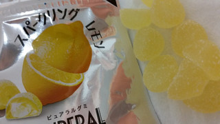「カバヤ ピュアラルグミ スパークリングレモン 袋45g」のクチコミ画像 by レビュアーさん