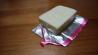 「雪印メグミルク ベビーチーズ 4個入り 袋12g×4」のクチコミ画像 by ふじつぼだんきさん