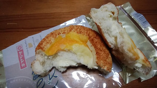 「ヤマザキ 4種のチーズパン 袋1個」のクチコミ画像 by ふじつぼだんきさん