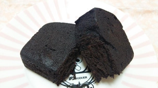 「ファミリーマート Sweets＋ 厚切りチョコケーキ 袋1個」のクチコミ画像 by 紫の上さん