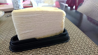 「ローソン Uchi Cafe’ SWEETS 20層のミルクレープ」のクチコミ画像 by ぼくちゃんさんさん