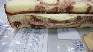 「ヤマザキ チョコバナナクリームサンド 袋1個」のクチコミ画像 by ふじつぼだんきさん