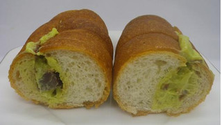 「ローソン ちぎれるフランスパン ピスタチオショコラ」のクチコミ画像 by キックンさん