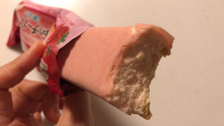 「森永製菓 苺のチーズスティック 袋63ml」のクチコミ画像 by いあんさん