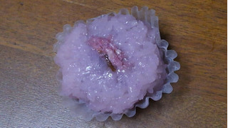「セブン-イレブン 北海道十勝産小豆使用桜もち」のクチコミ画像 by デイジさん
